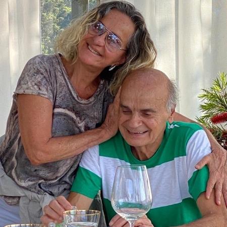 Regina Braga comemora aniversário abraçada com Drauzio Varella - Reprodução / Instagram