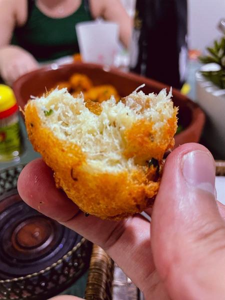 Bolinho de bacalhau - GGbrasa - GGbrasa