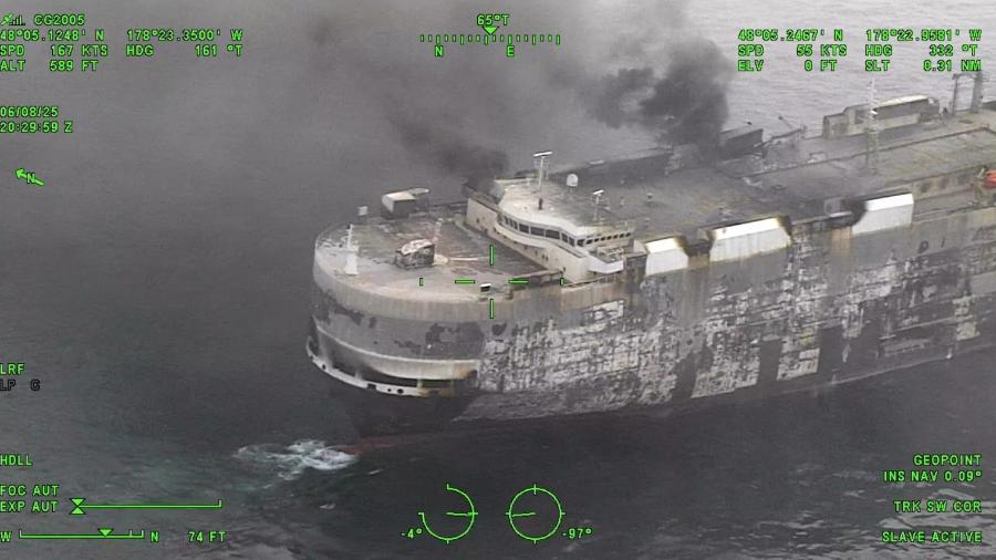 Incêndio no navio Morning Midas Incêndio no navio Morning Midas