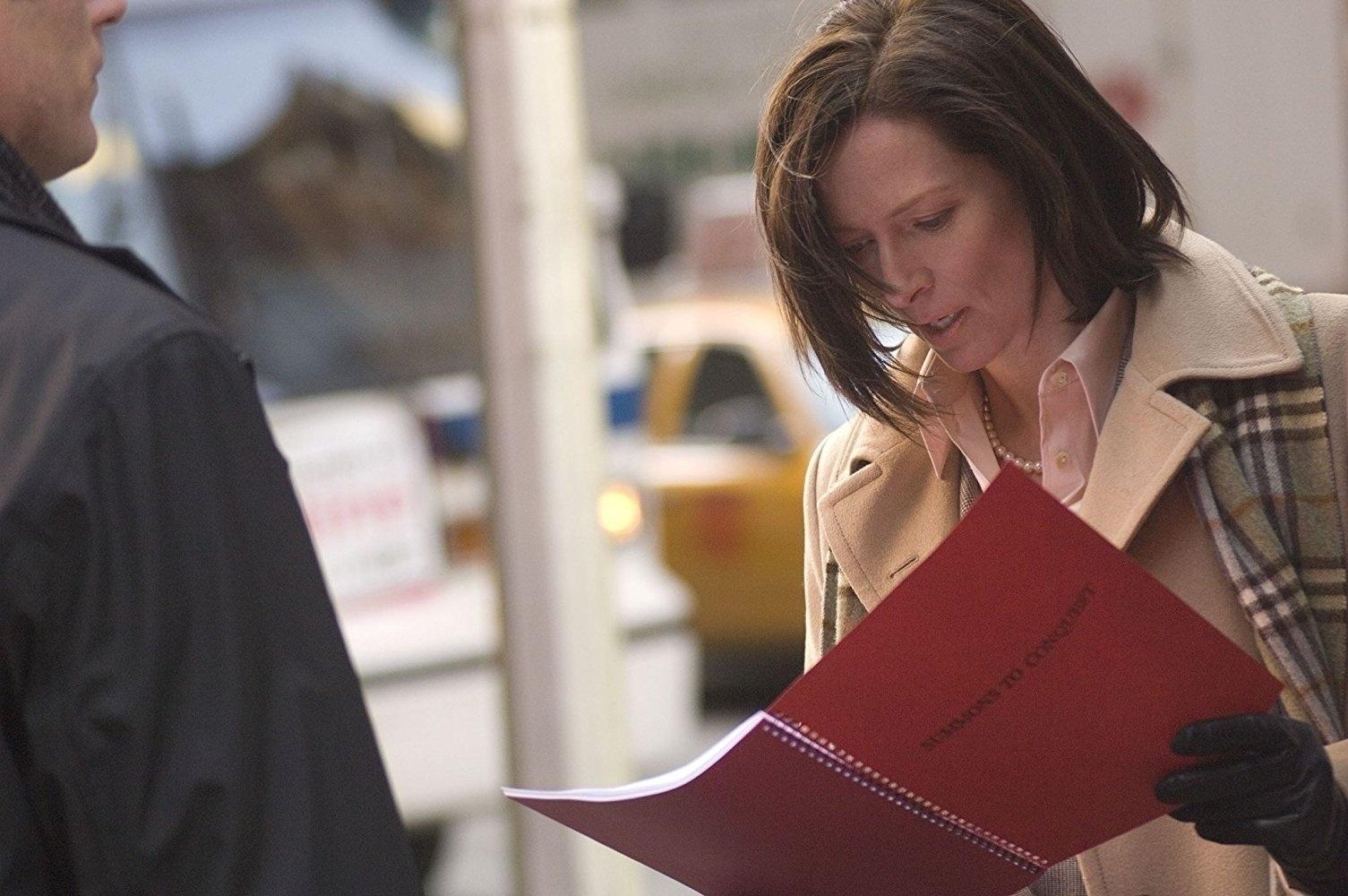 Tilda Swinton em cena de "Conduta de Risco" (2007) - Divulgação