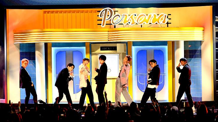 BTS leva parte do cenário do clipe de "Boy With Luv" para performance da música no Billboard Music Awards - Kevin Winter/Getty Images for dcp - Kevin Winter/Getty Images for dcp