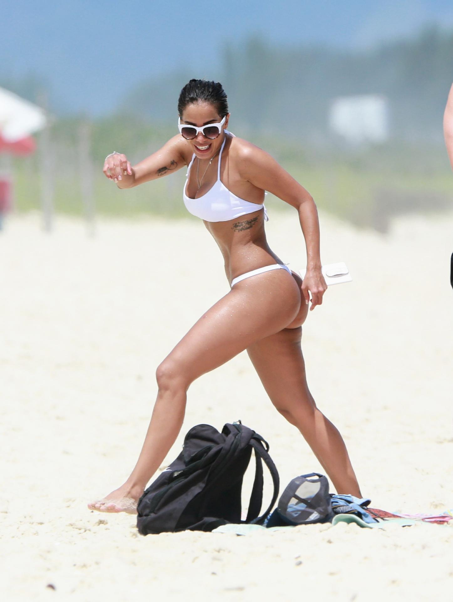 Paparazzo Flagra Gostosas Do Bbb Nas Praias - Veridiana Freitas Holofote Encerrado Part 3 : Aqui é top em todos os sentidos, nossos leitores comprovam.
