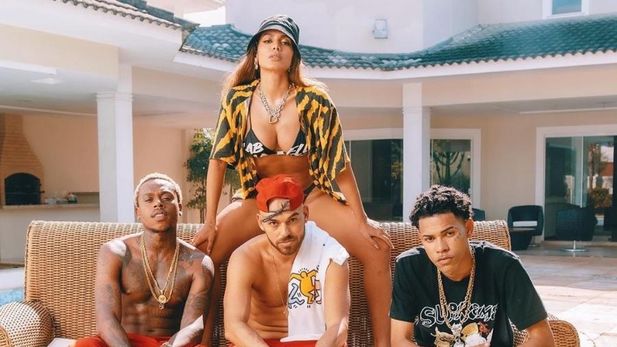 Papatinho anuncia música em parceria com Anitta, BIN e Dfideliz - Reprodução/Instagram