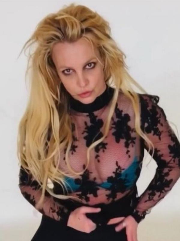 Britney Spears briga na Justiça pelo fim da tutela do pai, Jamie Spears