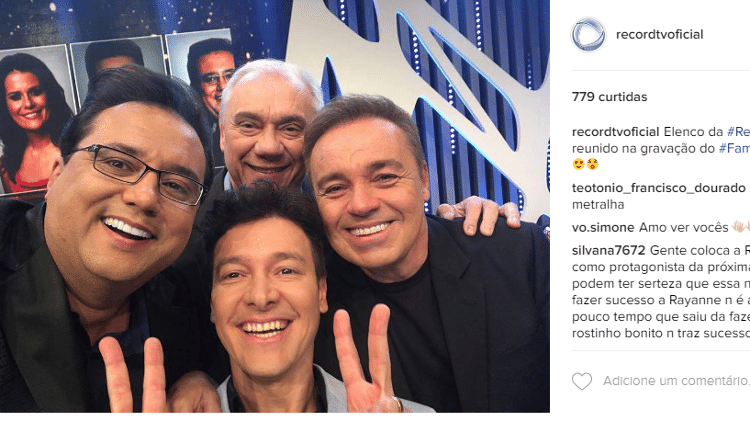 Geraldo Luis, Rodrigo Faro, Marcelo Resende e Gugu Liberato posam juntos durante gravação do amigo secreto da Record - Reprodução/Instagram recordtvoficial - Reprodução/Instagram recordtvoficial