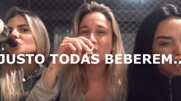 Fernanda Gentil em brincadeira do "Eu Nunca" - Reprodução/Youtube - Reprodução/Youtube