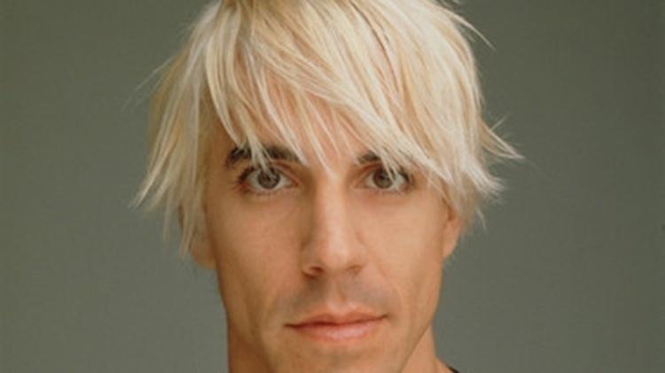 Em 1999, para o lançamento do álbum Californication, um dos mais bem sucedidos do grupo, Anthony Kiedis platinou os cabelos - Divulgação