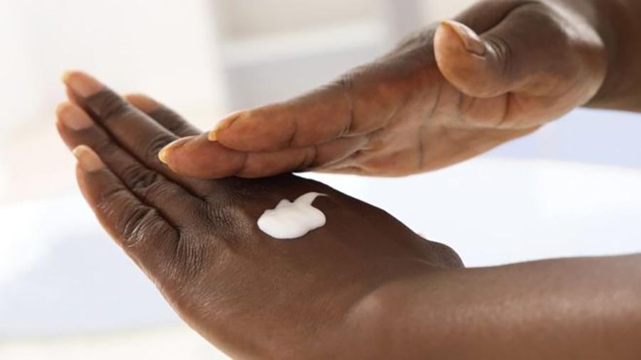 Gigante da indústria cosmética virou alvo de debate em nações africanas - Getty Images