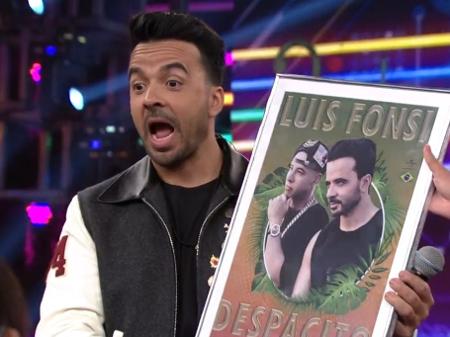 Luis Fonsi ficou surpreso com homenagem no "Domingão" - Reprodução