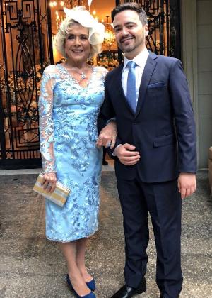 Betty Faria e o autor de novelas Daniel Ortiz, padrinhos do casamento de Sabrina Petraglia e Ramón Velázquez ontem em SP - Divulgação - Divulgação