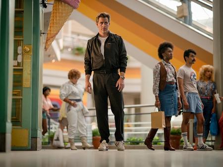 Chris Pine como Steve Trevor em cena de "Mulher-Maravilha 1984" - Divulgação