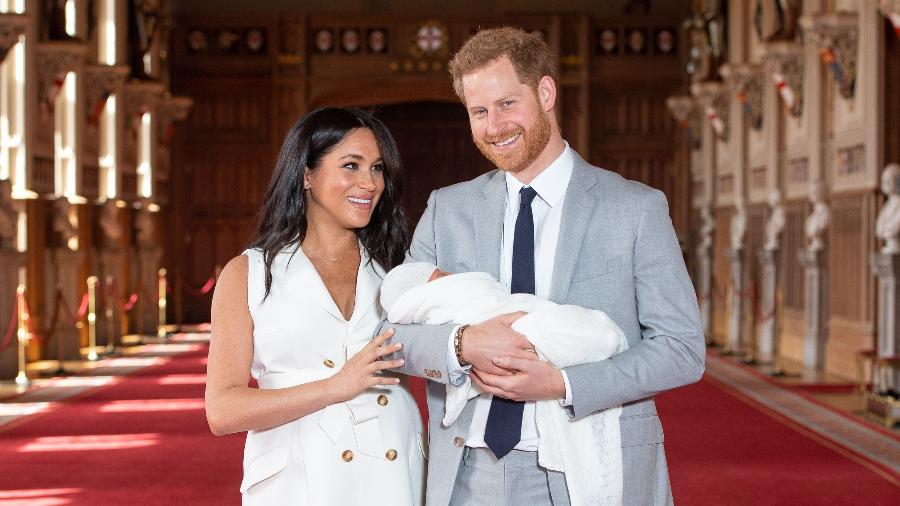 Meghan Markle e o príncipe Harry seguram o primeiro filho, Archie - Xinhua/Dominic Lipinski/PA Wire