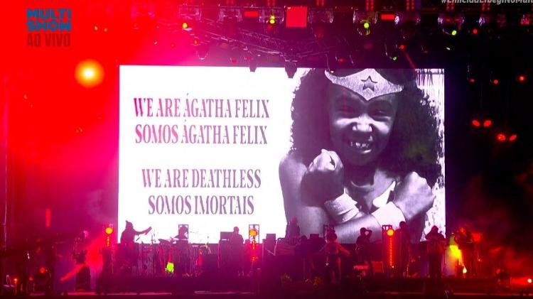 Emicida faz homenagem a Ághata Félix durante show no Rock in Rio - Reprodução - Reprodução