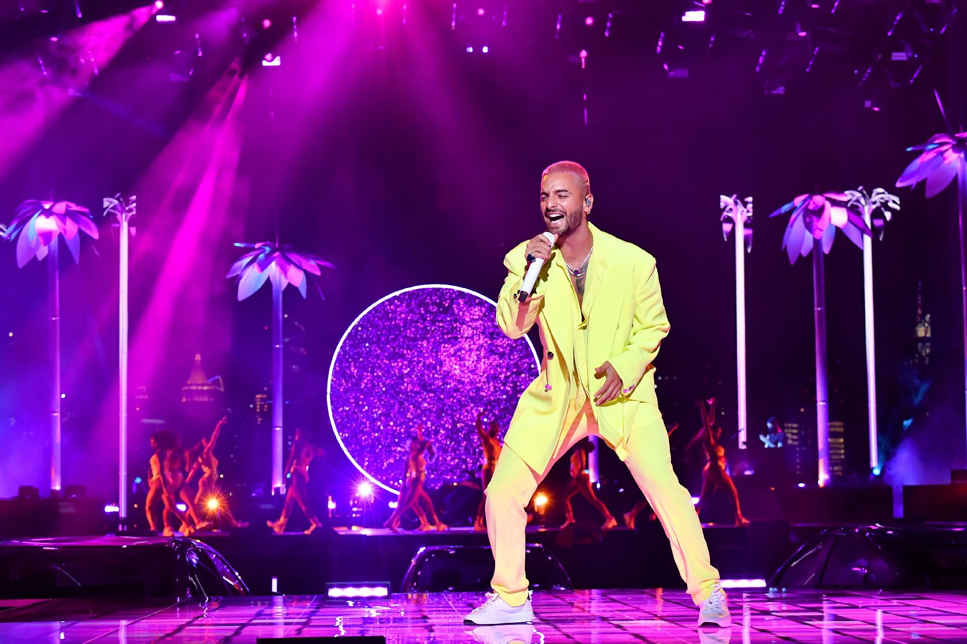 Maluma durante apresentação no MTV Video Music Awards 2020, no Skyline Drive-In, em Nova York - Jeff Kravitz/MTV VMAs 2020/Getty Images for MTV