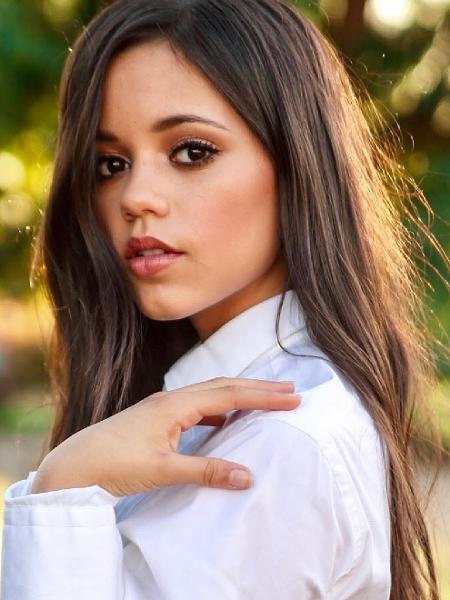 Jenna Ortega é a nova Wandinha Addams de "Wednesday" - Reprodução/IMDb