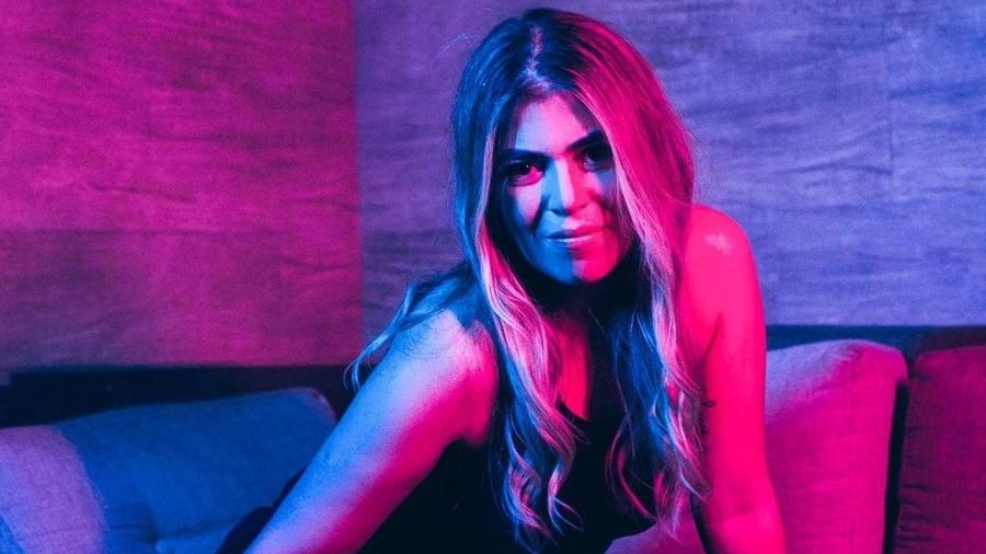 Bruna Surfistinha falou sobre agressão, golpes e outros problemas vividos na carreira de prostituta