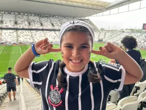 Ela nasceu com o coração do lado direito --e ele bate pelo Corinthians