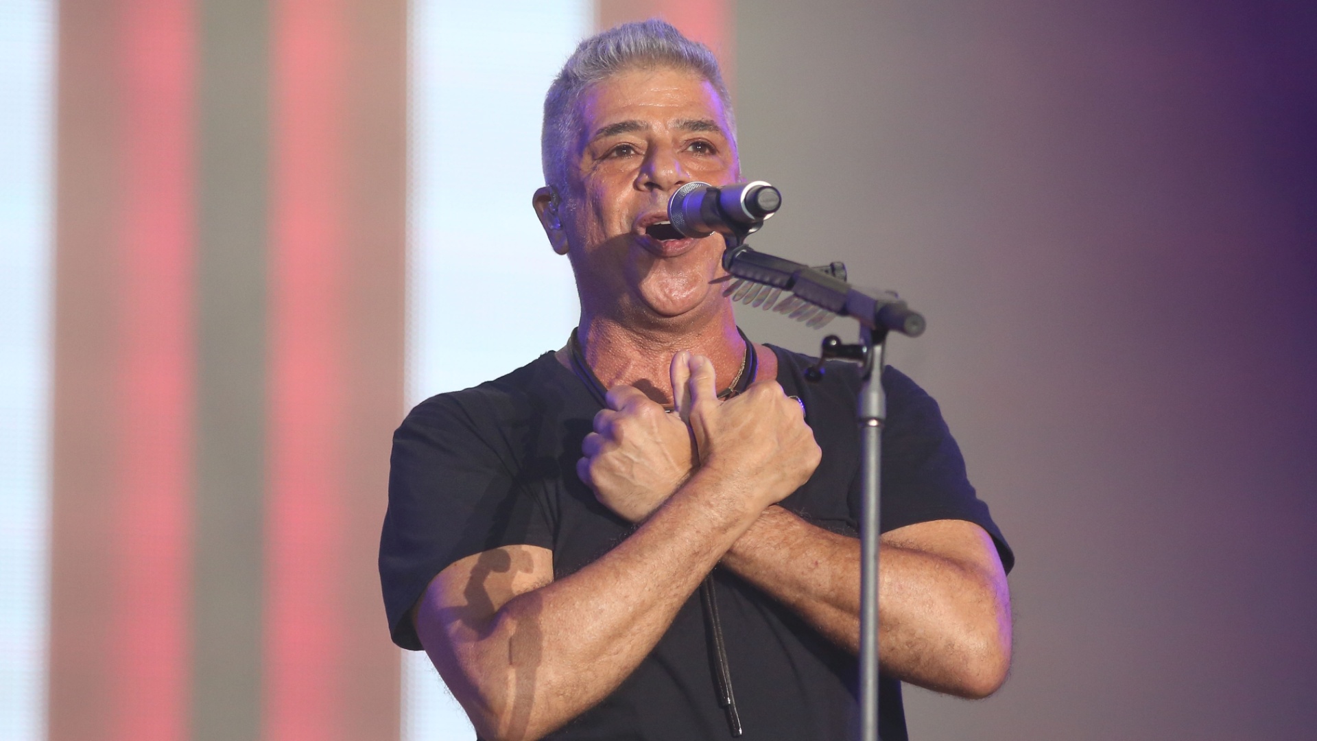 26.set.2015 - Lulu Santos abre as apresentações no palco Mundo no sexto dia do Rock in Rio 2015 - Fernando Maia/UOL