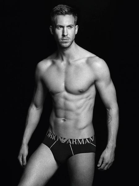 Calvin Harris em campanha da Emporio Armani - Divulgação