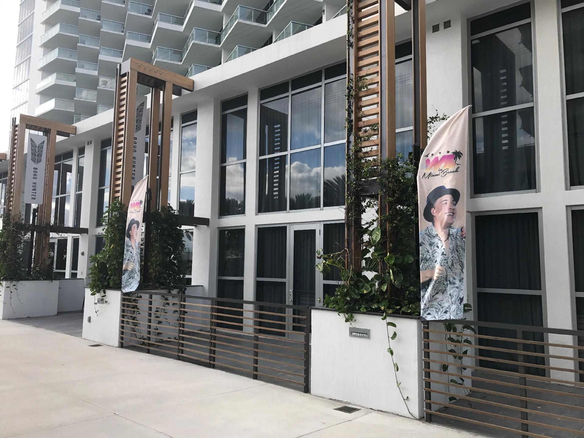 Fachada do Eden Roc Resort, onde Wesley Safadão gravará seu primeiro DVD internacional - Ederson Lima