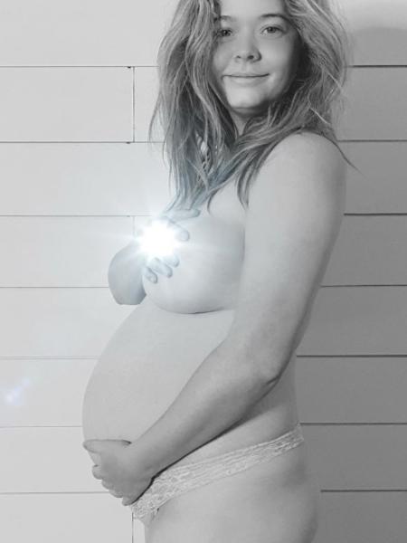 Sasha Pieterse, atriz de "Pretty Little Liars" espera o primeiro filho - Reprodução/Instagram