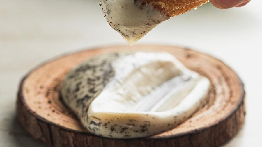 Croquetas de pollo, do Amazo: molho aioli ressalta sabores de petiscos a saladas - Luiz Morales Tineo