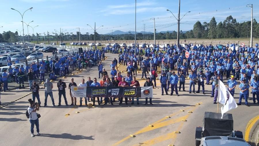 Os trabalhadores da Renault entrarem em greve no último dia 08 de maio