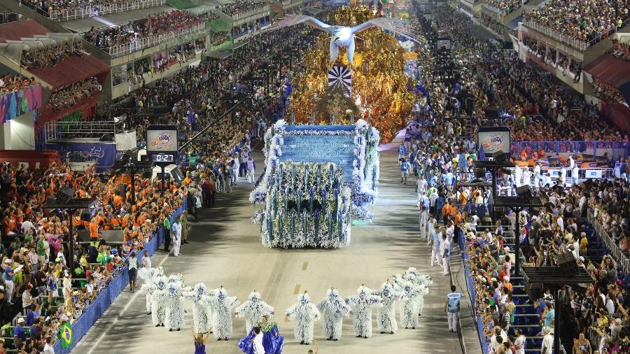 A Liga das Escolas de Samba do Rio afirmou que a redução no valor da subvenção vai se refletir na queda da qualidade dos desfiles - Foto: ABr