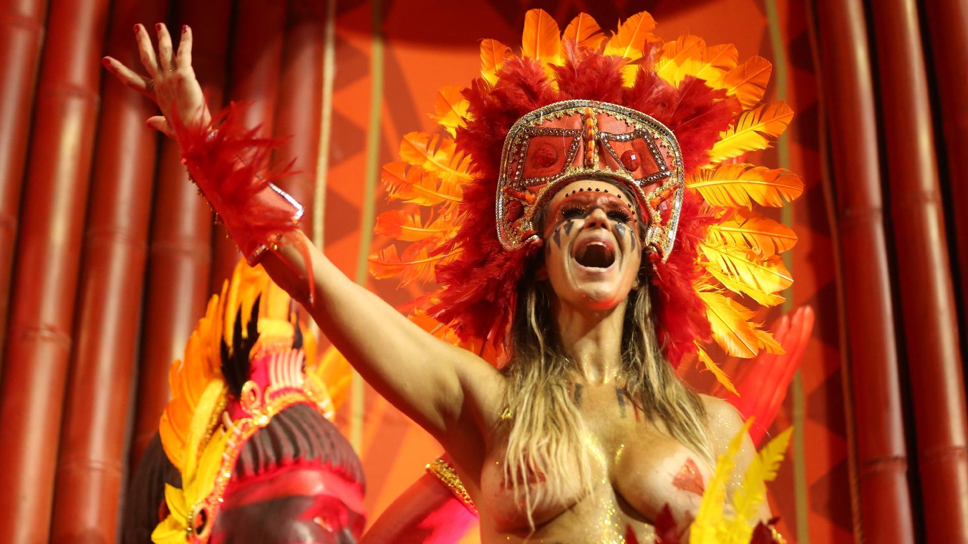 Desfile da Gaviões da Fiel no Carnaval 2018 - Ricardo Matsukawa/UOL