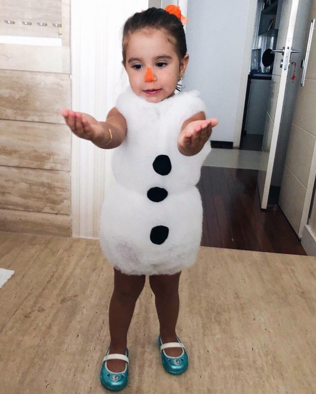 Maria Flor, filha de Deborah Secco - Reprodução/Instagram/dedesecco