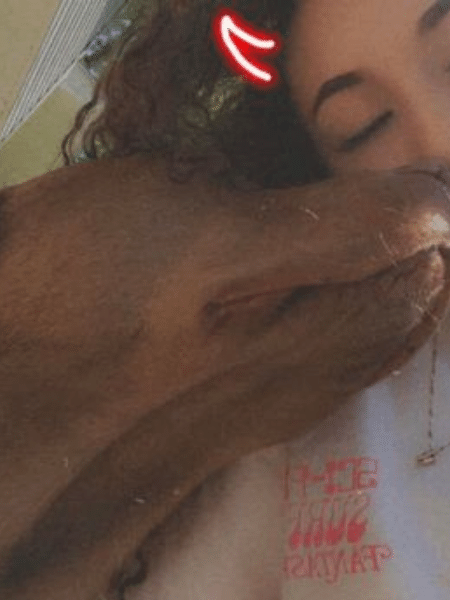 Pitbull started fighting hedgehog on September 2 - facebook.com/miranda.degennaro - facebook.com/miranda.degennaro