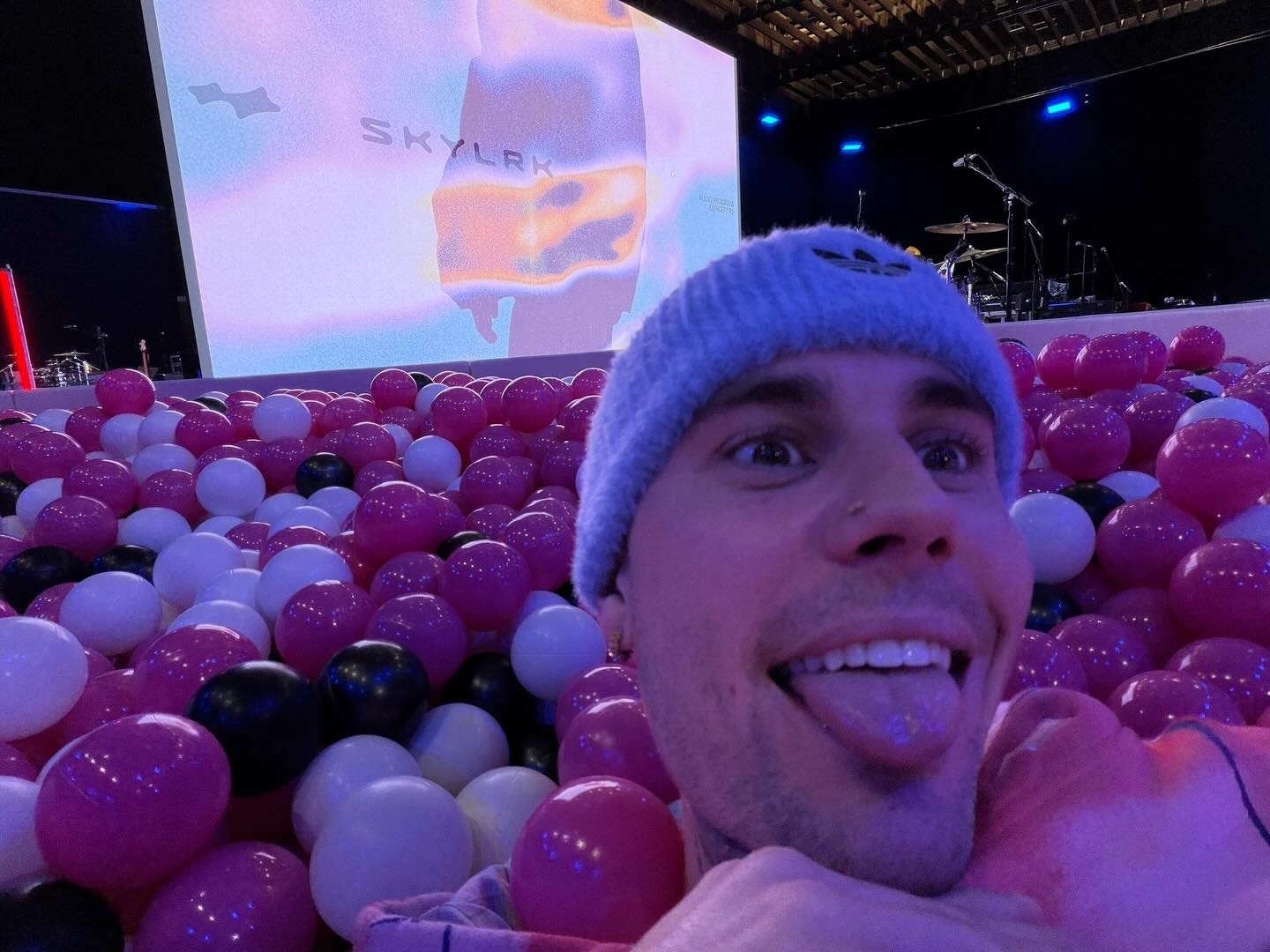 justin-bieber-em-live-
