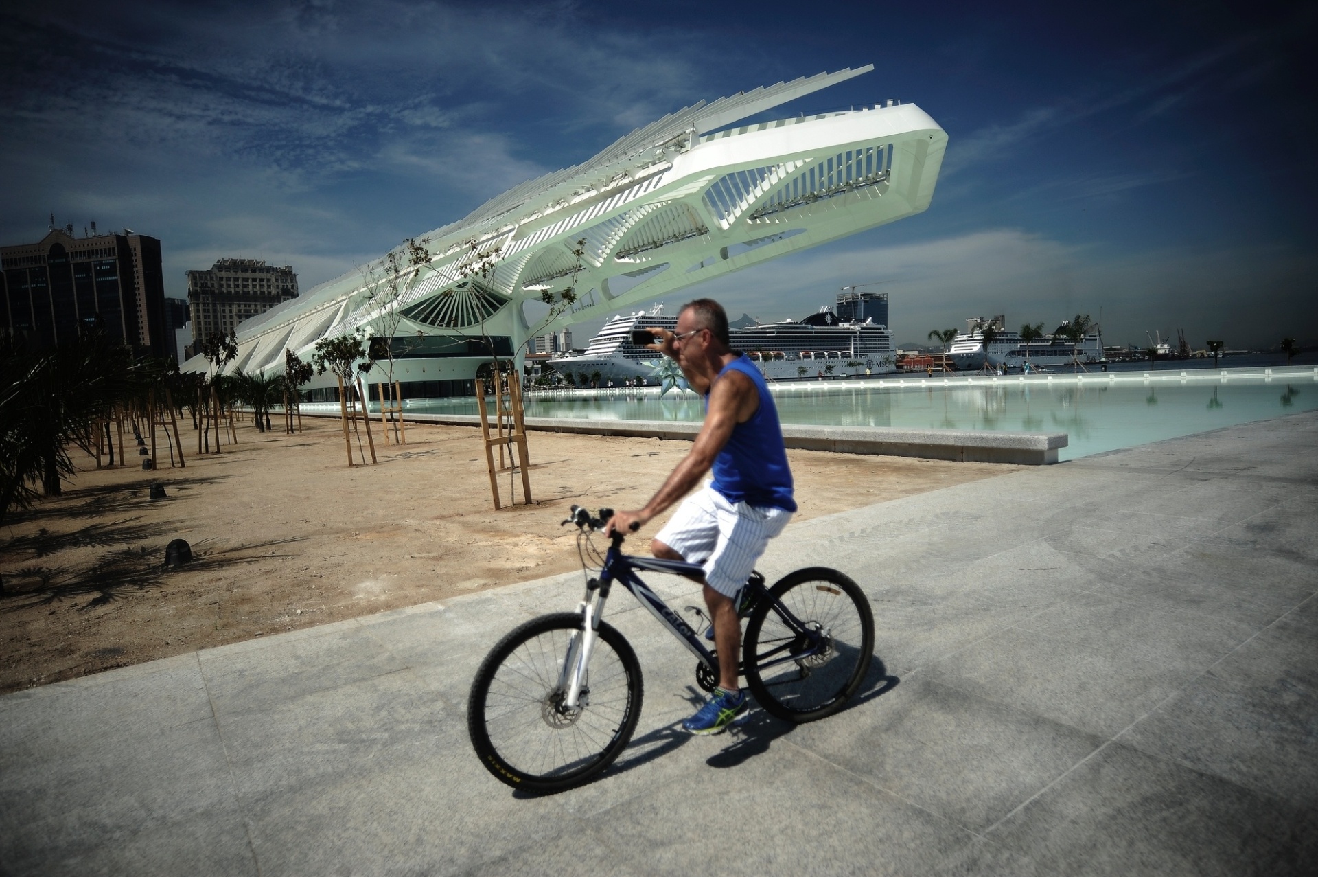19.dez.2015 - Museu do Amanhã é inaugurado na Praça Mauá, Zona Portuária do Rio de Janeiro - Fabio Teixeira /UOL