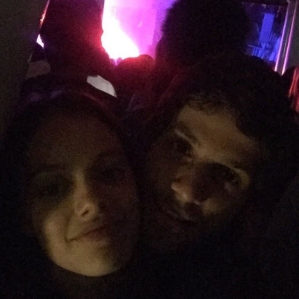 30.jun.2016 - Chay Suede, que completa 24 anos nesta quinta (30), ganhou declaração apaixonada da namorada, Laura Neiva, com quem reatou recentemente. "ormamos um belo casal, somos dois namorados. Feliz Aniversário, meu amor", escreveu ela - Reprodução/Instagram/neivalaura