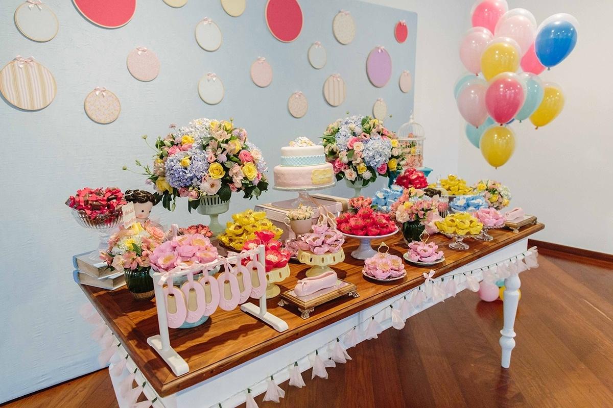 chá bailarina mesa de lado - Nina Bedacchi/Divulgação