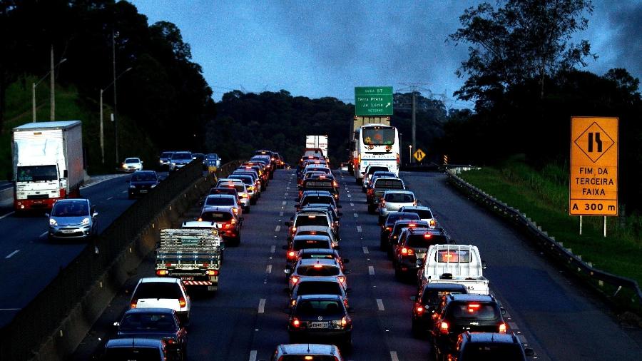 São Paulo deve ter 3 milhões de veículos nas estradas no feriado de Finados - Luis Moura/Parceiro/Agência O Globo