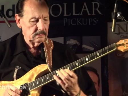 O guitarrista Nokie Edwards, dos Ventures - Reprodução