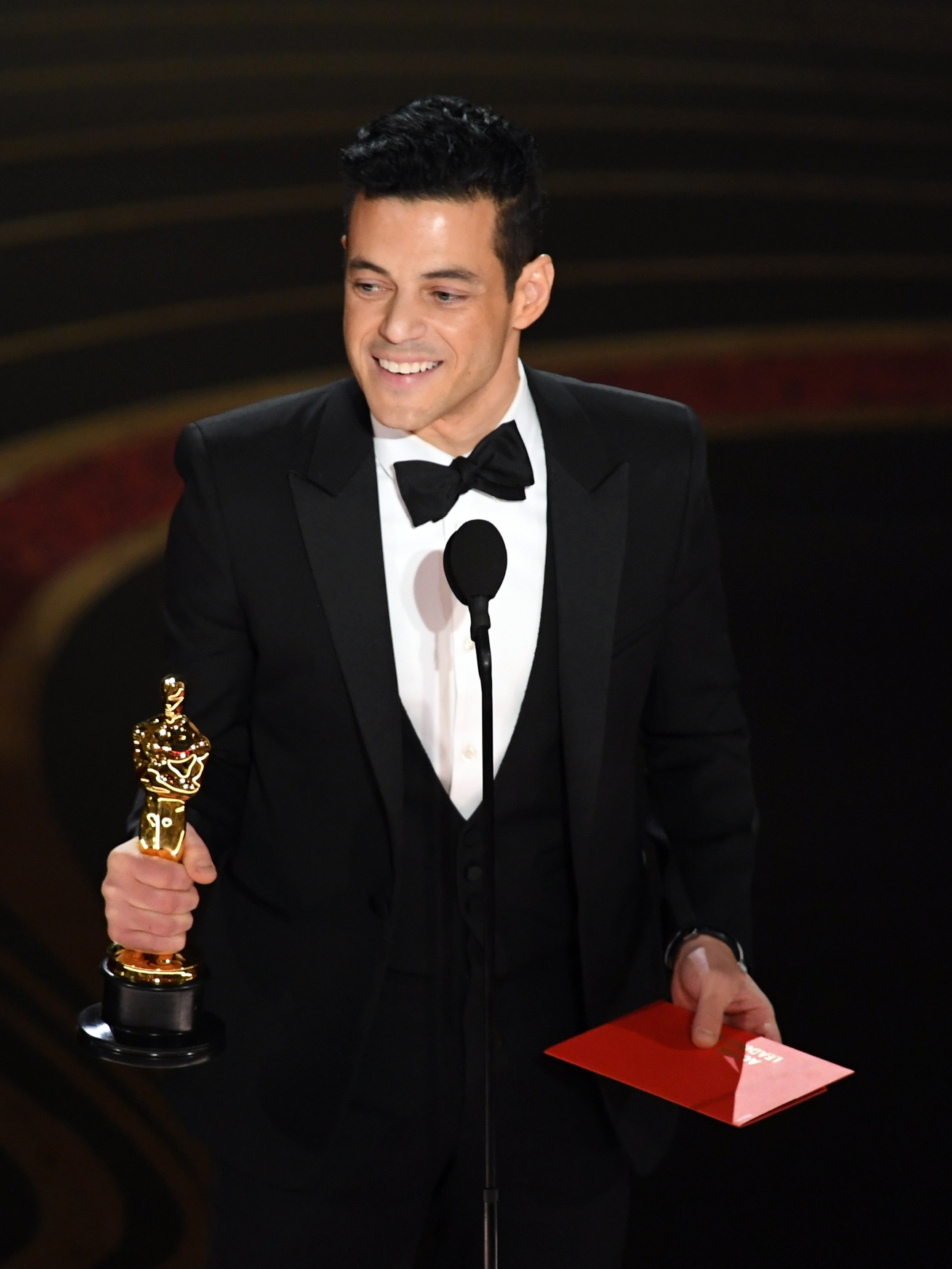 Rami Malek leva Oscar de melhor ator por 