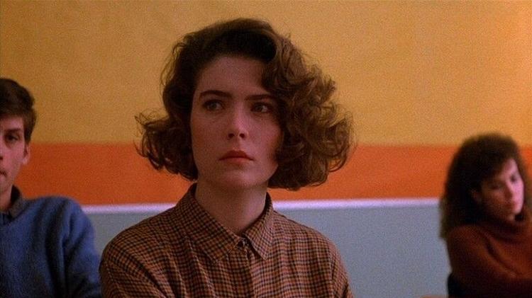 A atriz Lara Flynn Boyle como Donna Hayward em "Twin Peaks" - Reprodução - Reprodução