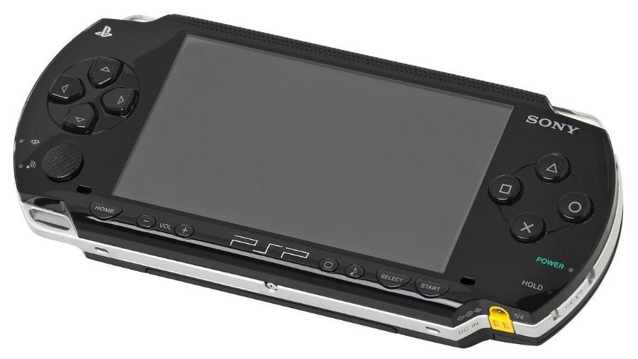 Portátil da Sony chegou no mercado ocidental em 2005, chamando atenção pelo hardware poderoso - Divulgação