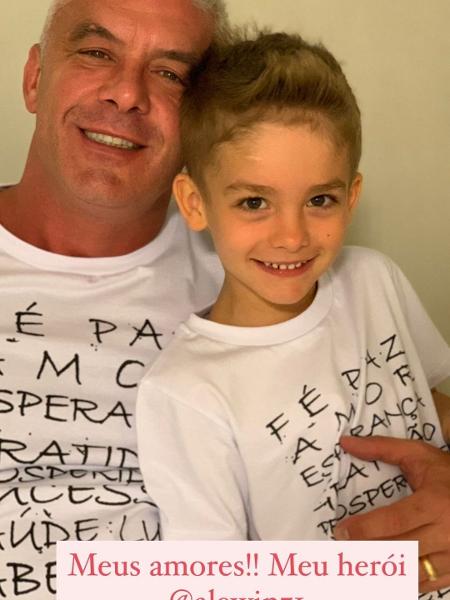 Ana Hickmann exibe o marido e o filho com a mesma camiseta - Reprodução / Instagram