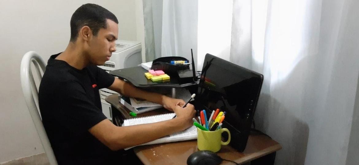 Aluno que criou perfil de apoio para o Enem e é aprovado na Universidade Estadual do PI - Arquivo Pessoal