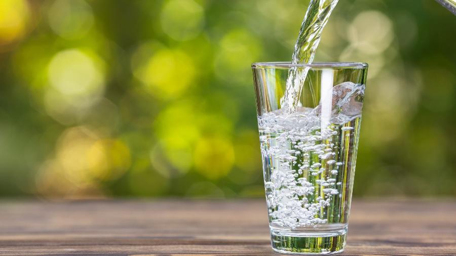 Consumo prolongado de água contaminada com agrotóxicos aumenta risco de doenças crônicas
