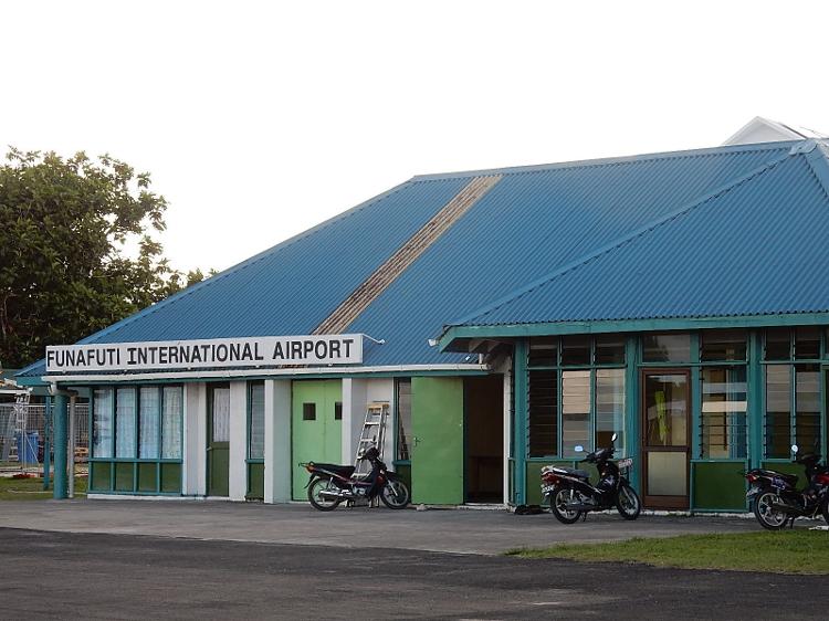 Aeroporto Internacional de Funafuti, em Tuvalu - Michael Coghlan - Michael Coghlan