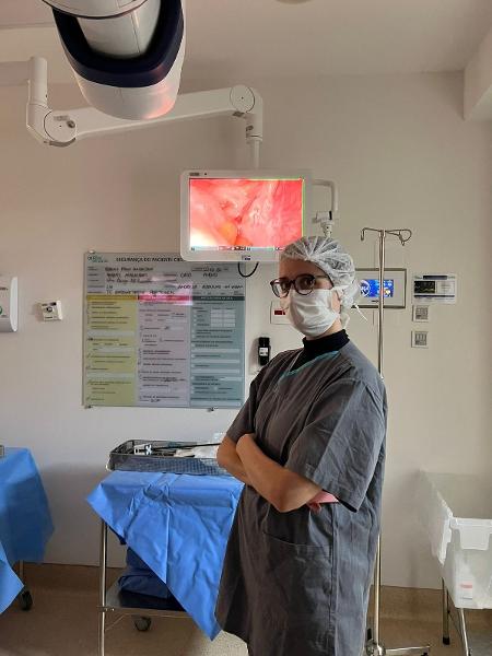 A repórter Rafaela Polo acompanhou uma cirurgia de endometriose feita por robô A repórter Rafaela Polo acompanhou uma cirurgia de endometriose feita por robô