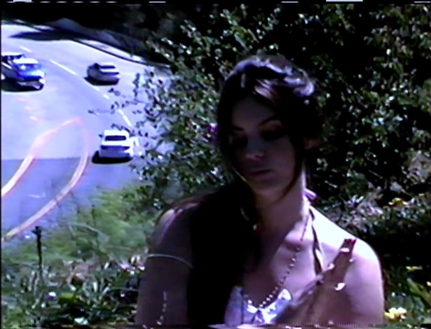 Lana del Rey em cena do "lyric video" de "Honeymoon" - Reprodução