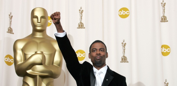 O ator e comediante Chris Rock quando apresentou a 77ª cerimônia do Oscar, em 2005 - Carlo Allegri/Getty Images