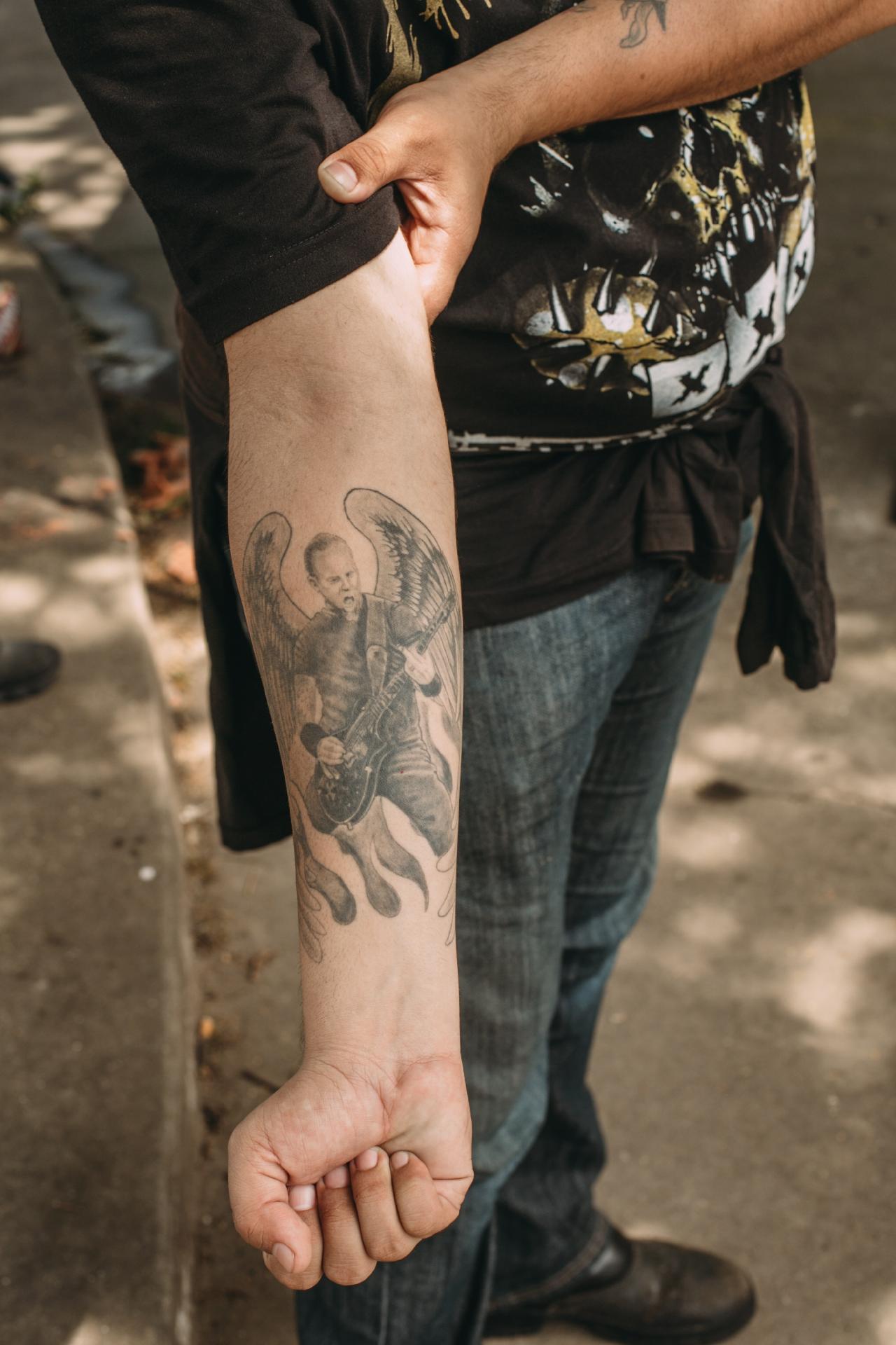 Lollapalooza - fã mostra tatuagem em homenagem ao Metallica - Felipe Gabriel/UOL