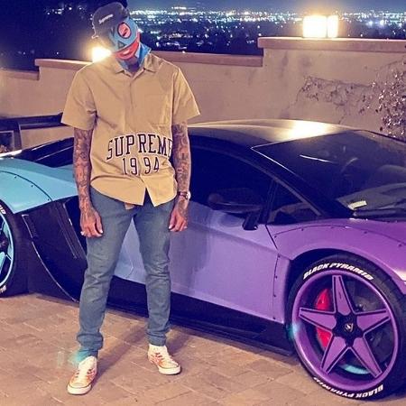 Chris Brown e sua Lamborghini Aventador SV - Reprodução