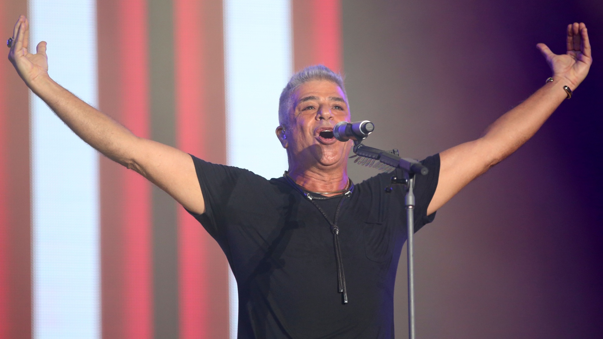 26.set.2015 - Lulu Santos abre as apresentações no palco Mundo no sexto dia do Rock in Rio 2015 - Fernando Maia/UOL